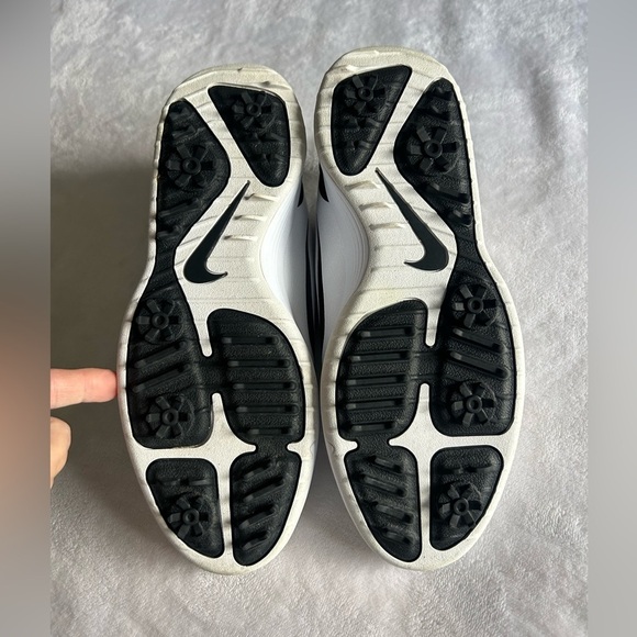 Nike Black and White Mens Golf Shoes main image 7